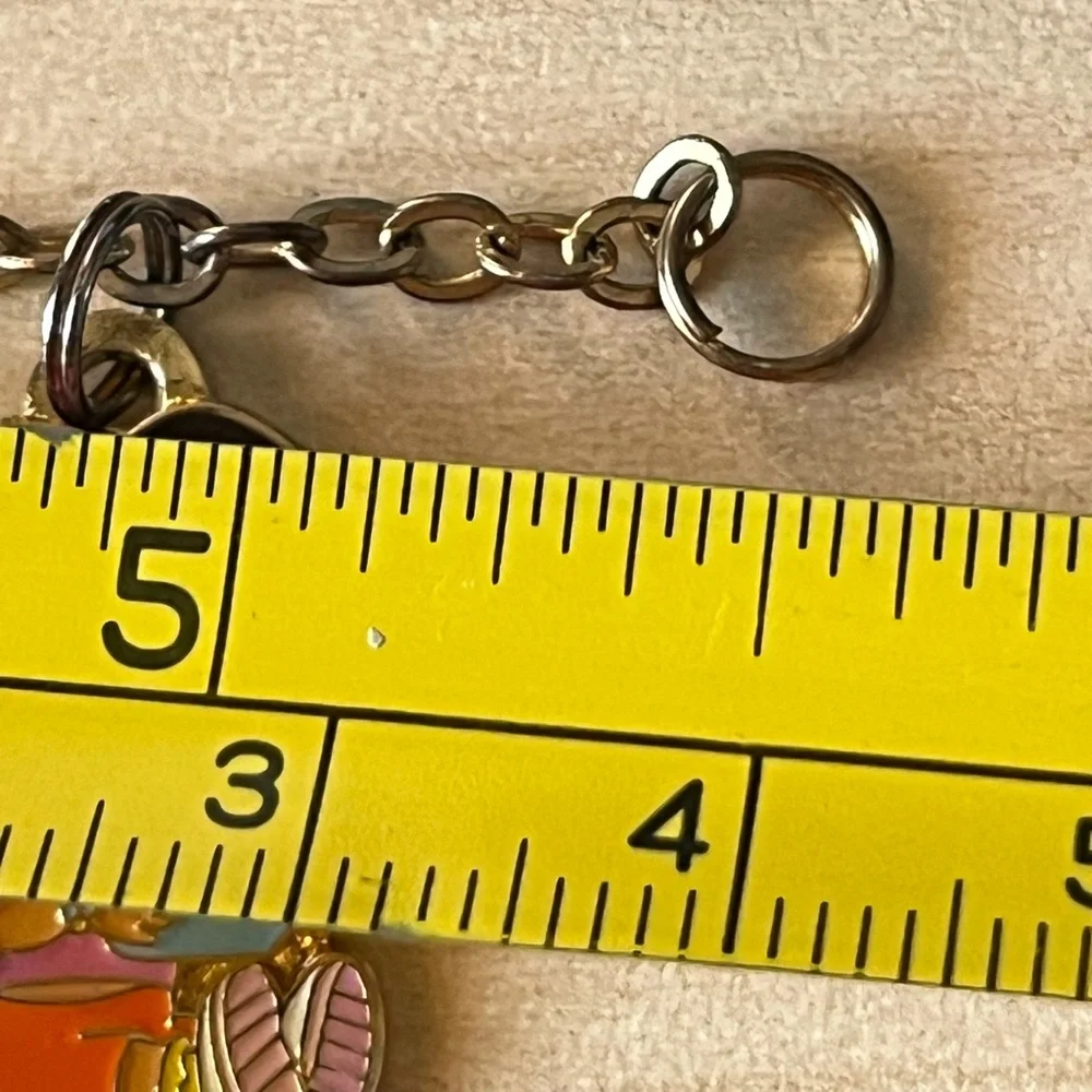 Nickelodeon Dora the explorer kids bracelet with 6 enamel characters.